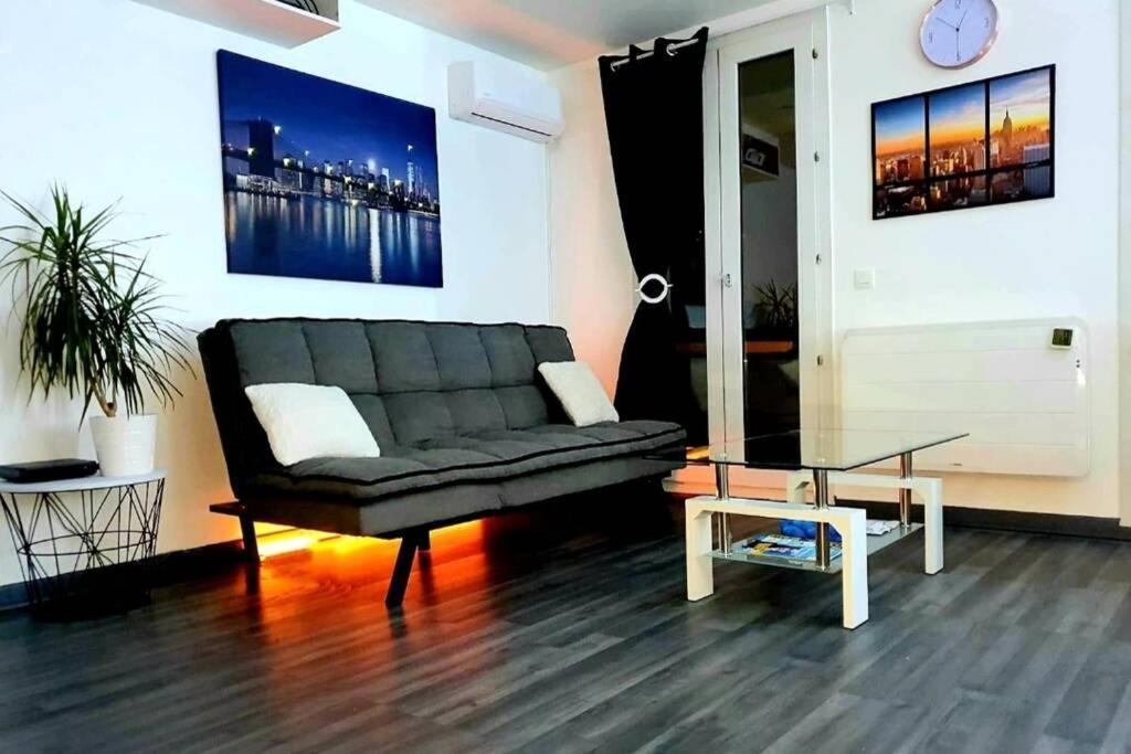 Superbe Studio De 30M2 Proche De Paris พัวส์ซี ภายนอก รูปภาพ