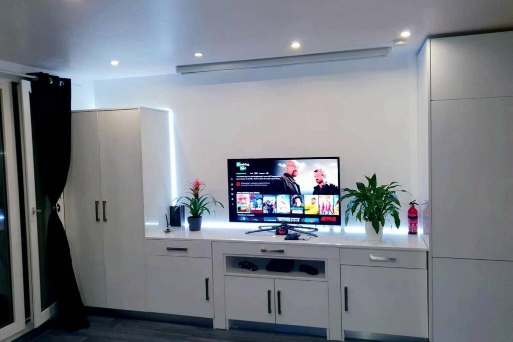 Superbe Studio De 30M2 Proche De Paris พัวส์ซี ภายนอก รูปภาพ